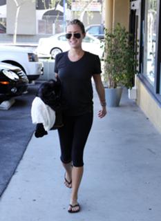 Kristin Cavallari feet photo thumbnail
