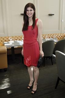 Alexandra Daddario feet photo 1