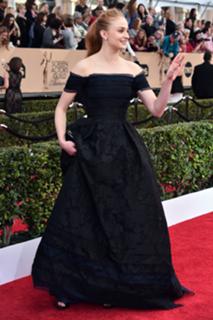 Sophie Turner feet photo thumbnail