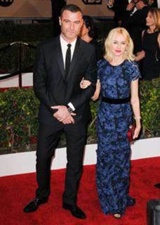 Naomi Watts feet photo thumbnail