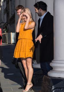 Pixie Lott feet photo thumbnail