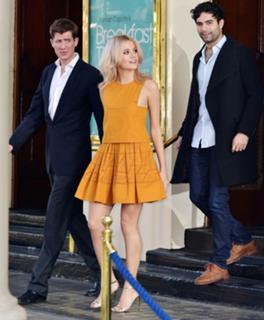 Pixie Lott feet photo thumbnail