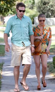 Jessica Simpson feet photo thumbnail