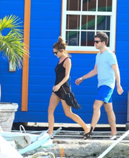 Cheryl feet photo thumbnail