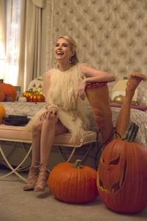 Emma Roberts feet photo thumbnail