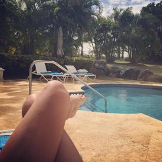 Denise Van Outen feet photo thumbnail