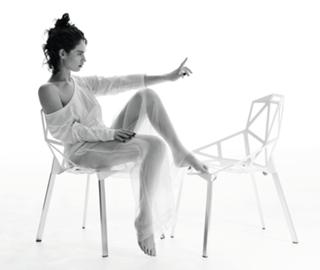 Lily James feet photo thumbnail