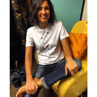 Caterina Balivo feet photo thumbnail