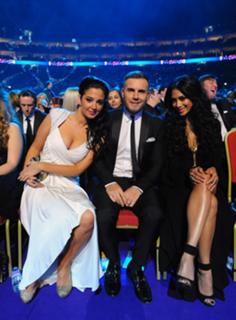 Nicole Scherzinger feet photo thumbnail