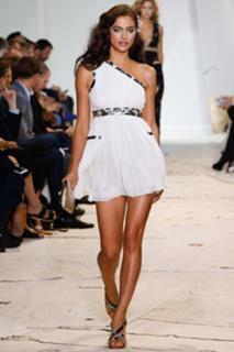 Irina Shayk feet photo thumbnail