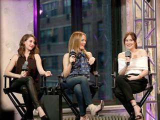 Leslie Mann feet photo thumbnail