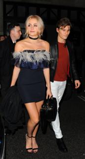 Pixie Lott feet photo thumbnail