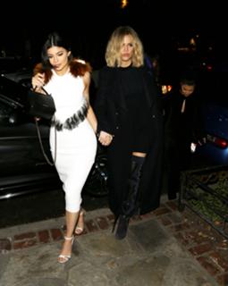 Kylie Jenner feet photo thumbnail