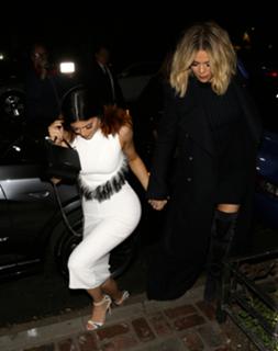 Kylie Jenner feet photo thumbnail