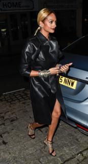 Alesha Dixon feet photo thumbnail