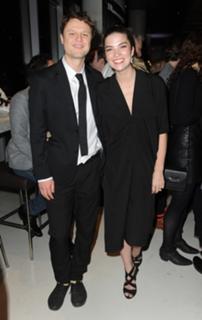 Annie Murphy feet photo 2