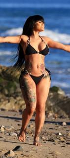 Blac Chyna feet photo thumbnail
