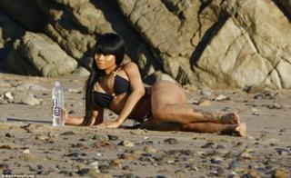 Blac Chyna feet photo thumbnail