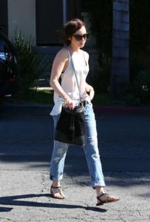 Lily Collins feet photo thumbnail