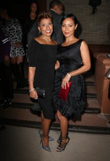 Jada Pinkett Smith feet photo thumbnail