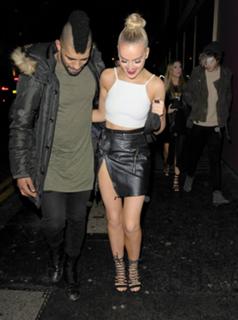 Perrie Edwards feet photo thumbnail
