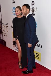 Chrissy Teigen feet photo thumbnail