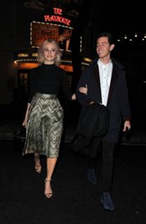 Pixie Lott feet photo thumbnail