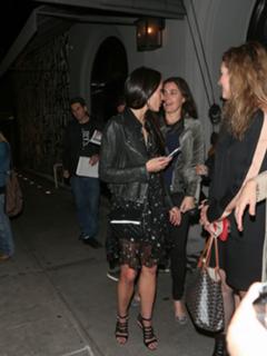 Jordana Brewster feet photo thumbnail