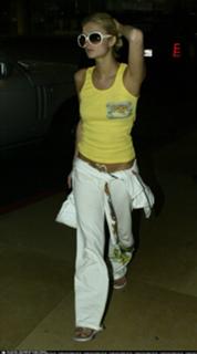 Paris Hilton feet photo thumbnail