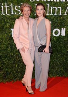 Emma Thompson feet photo thumbnail