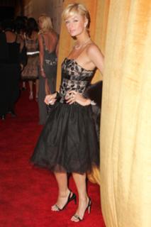 Paris Hilton feet photo thumbnail