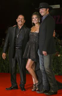 Jessica Alba feet photo thumbnail