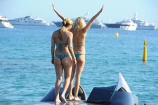 Kimberley Garner feet photo thumbnail