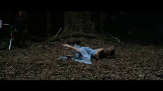 Taylor Swift feet photo thumbnail