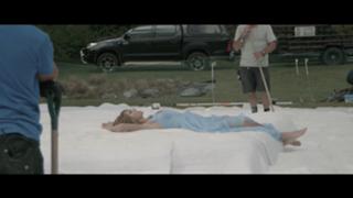 Taylor Swift feet photo thumbnail