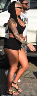 Amber Rose feet photo thumbnail