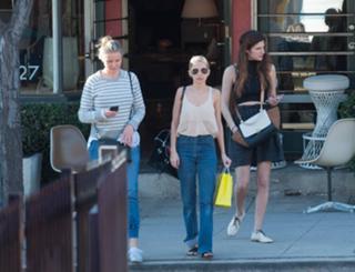 Nicole Richie feet photo thumbnail