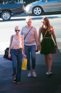 Nicole Richie feet photo thumbnail