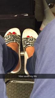 Christina Milian feet photo thumbnail