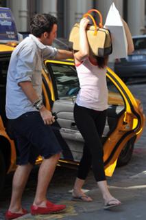 Leighton Meester feet photo thumbnail