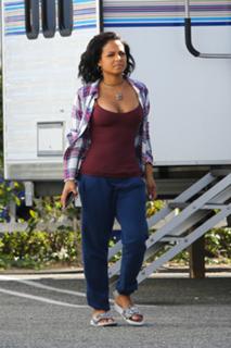 Christina Milian feet photo thumbnail