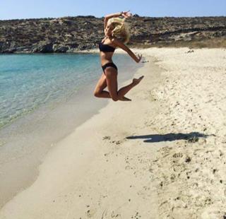 Doukissa Nomikou feet photo thumbnail