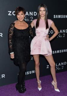 Kendall Jenner feet photo thumbnail