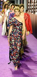 Gigi Hadid feet photo thumbnail