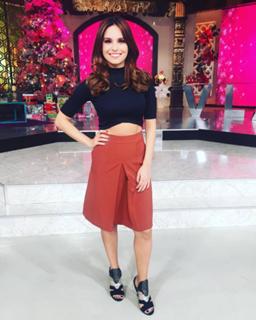 Tania Rincón feet photo thumbnail