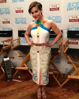 Alyssa Milano feet photo thumbnail