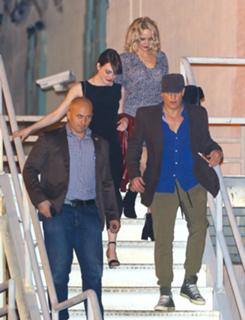 Emma Stone feet photo thumbnail