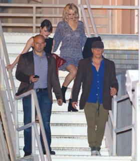 Emma Stone feet photo thumbnail
