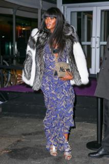 Naomi Campbell feet photo thumbnail