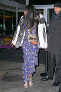 Naomi Campbell feet photo thumbnail